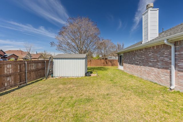108 RED CLOUD Drive, Greenville, TX 75402