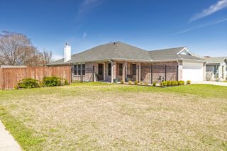 108 RED CLOUD Drive, Greenville, TX 75402