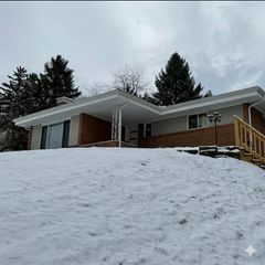 271 W Ingomar Rd, Mccandless, PA 15237