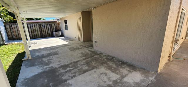 19259 SW 118th Pl, Miami, FL 33177