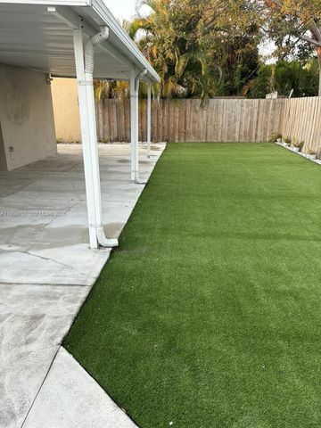 19259 SW 118th Pl, Miami, FL 33177