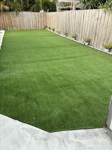 19259 SW 118th Pl, Miami, FL 33177