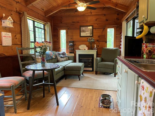 36 Luther Franklin Lane, Newland, NC 28657