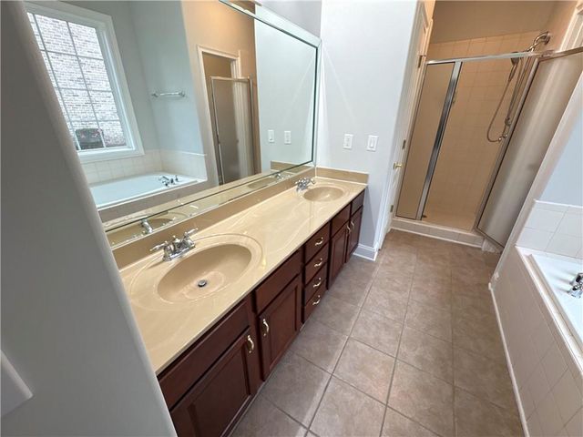 1930 Spivey Village Lane, Jonesboro, GA 30236