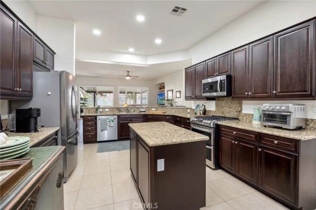 5579 Corte Viejo, Hemet, CA 92545