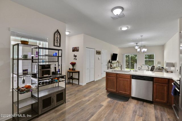 375 SERVIA Drive, St. Johns, FL 32259