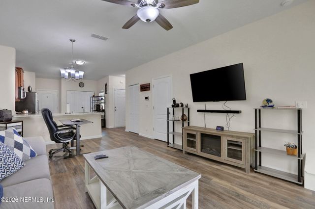 375 SERVIA Drive, St. Johns, FL 32259