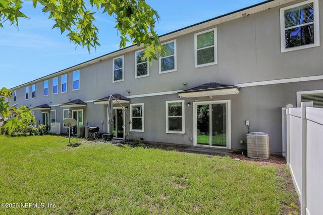 375 SERVIA Drive, St. Johns, FL 32259