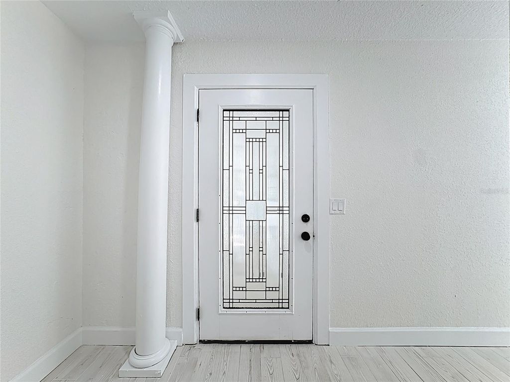 Image 12 of property listing at 1028 PRINCESS GATE BOULEVARD, Winter Park, FL 32792