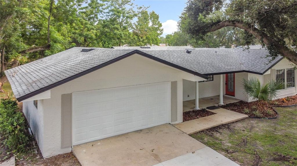 Image 6 of property listing at 1028 PRINCESS GATE BOULEVARD, Winter Park, FL 32792