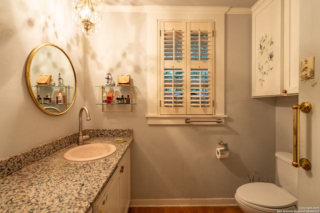 208 terrell, Terrell Hills, TX 78209