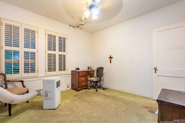 208 terrell, Terrell Hills, TX 78209