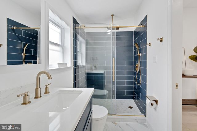 913 L ST NE, Washington, DC 20002