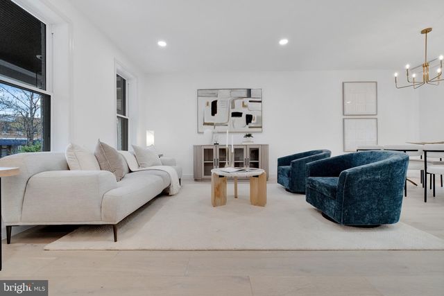 913 L ST NE, Washington, DC 20002