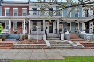 913 L ST NE, Washington, DC 20002