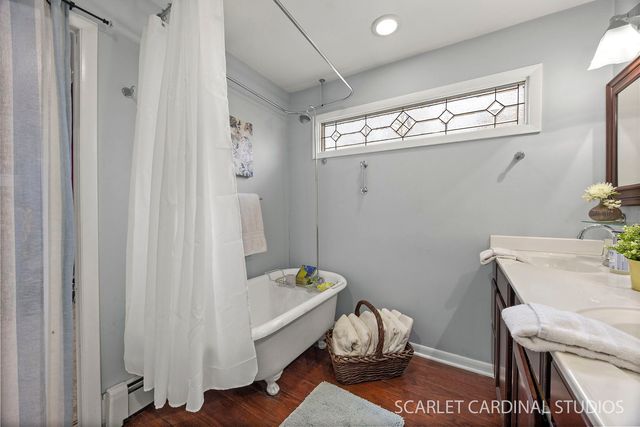 31 Roosevelt Street, St. Charles, IL 60174