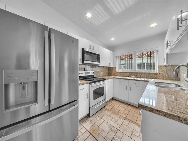8039 N Tranquility Lake Drive, Delray Beach, FL 33446