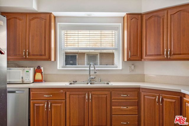 2051 W 78th Place, Los Angeles, CA 90047