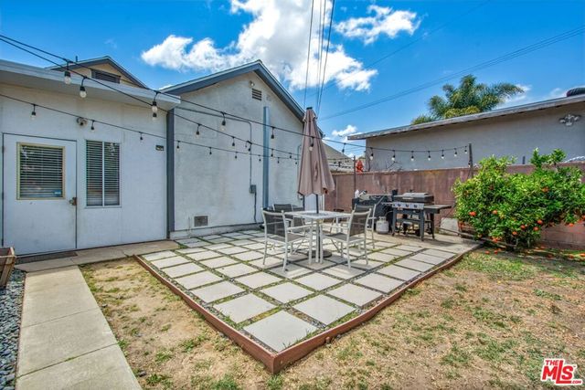 2051 W 78th Place, Los Angeles, CA 90047