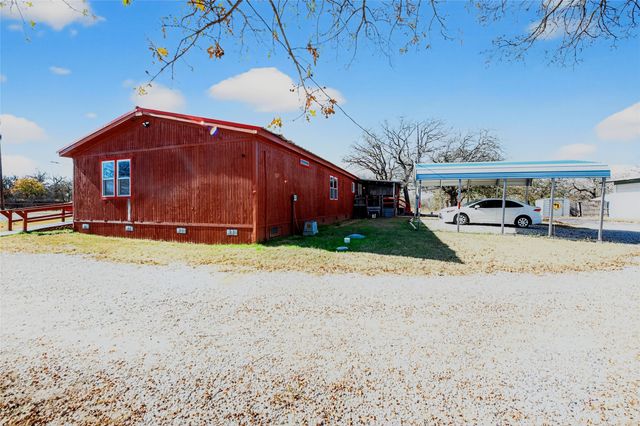 176 E North Street 281, Jacksboro, TX 76458