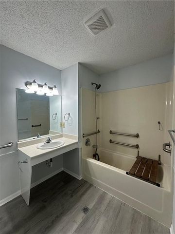 3805 GARFIELD Avenue, Kansas City, MO 64109