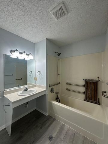 3805 GARFIELD Avenue, Kansas City, MO 64109