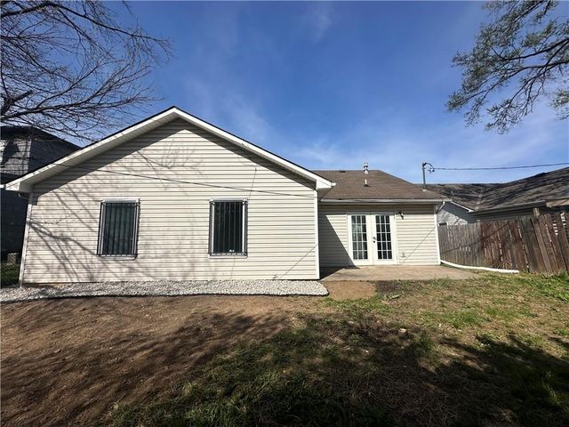 3805 GARFIELD Avenue, Kansas City, MO 64109