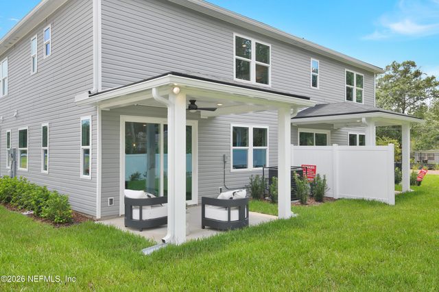 6811 MIRAGE Street, Jacksonville, FL 32244