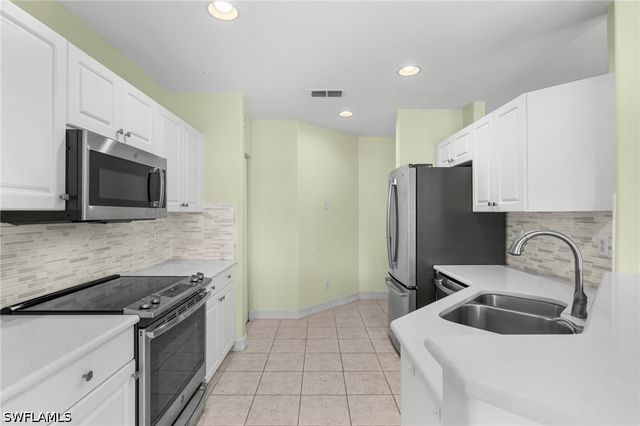21301 Pelican Sound DR 102, Estero, FL 33928
