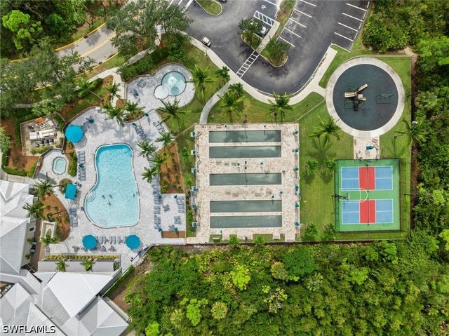 21301 Pelican Sound DR 102, Estero, FL 33928