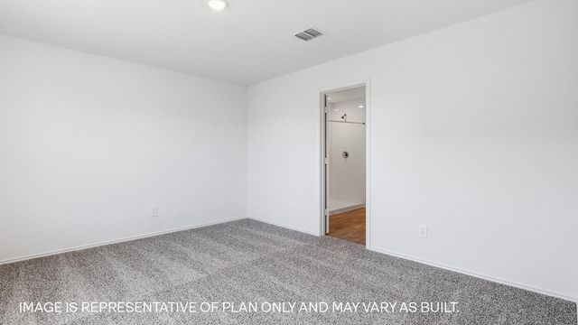 390 Ebbsfleet DR, Uhland, TX 78640