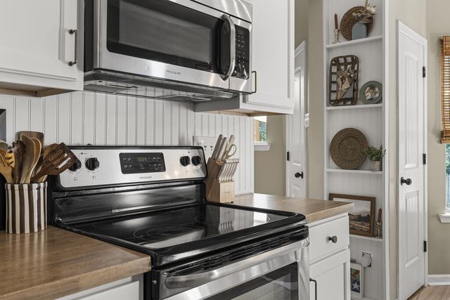 14 Lee Road 0504, Phenix City, AL 36870