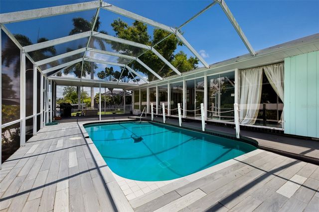 311 MAGELLAN DRIVE, Sarasota, FL 34243