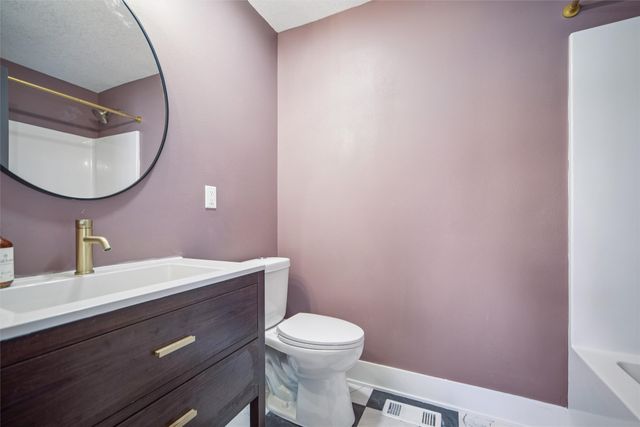 213 Davenport Avenue, Baxter, IA 50028