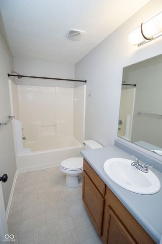 509 Elkhart Drive, Westfield, IN 46074