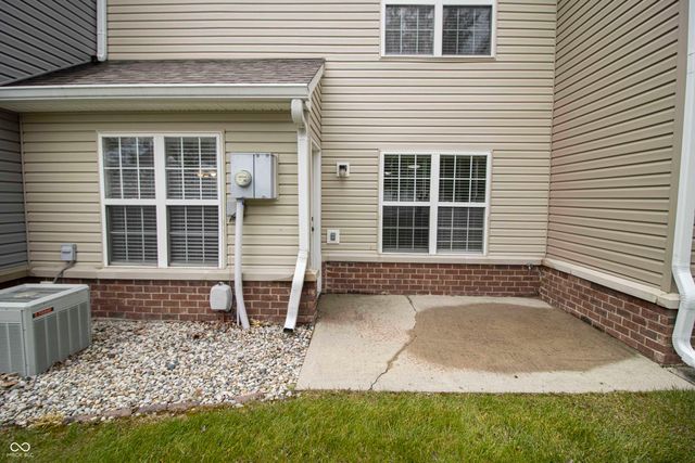 509 Elkhart Drive, Westfield, IN 46074