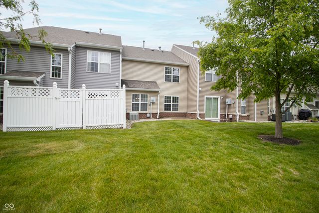 509 Elkhart Drive, Westfield, IN 46074