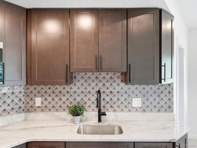 21650 E Geddes Pl, Centennial, CO 80016