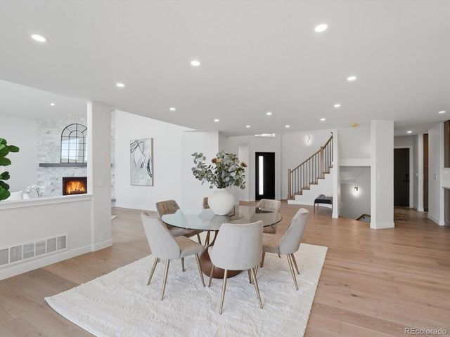 21650 E Geddes Pl, Centennial, CO 80016