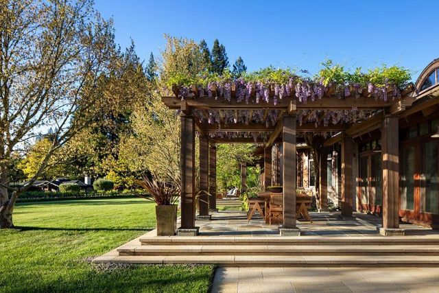 15 Hidden Valley Lane, Woodside, CA 94062