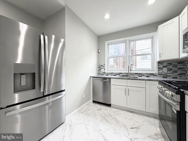 5622 N 11TH ST, Philadelphia, PA 19141