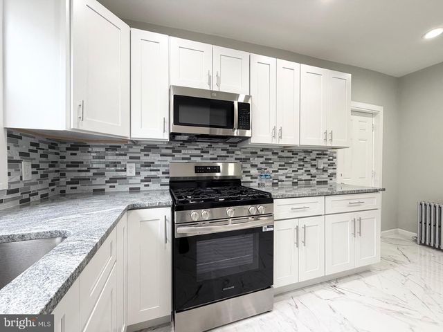 5622 N 11TH ST, Philadelphia, PA 19141