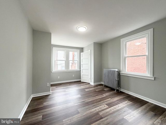 5622 N 11TH ST, Philadelphia, PA 19141