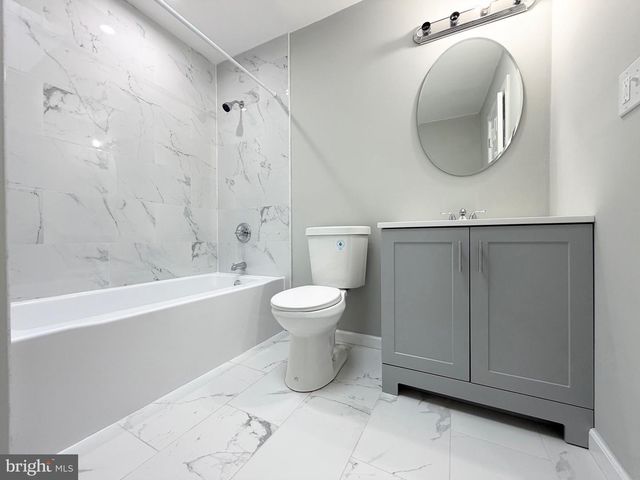 5622 N 11TH ST, Philadelphia, PA 19141