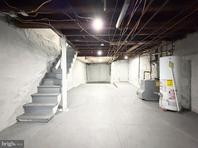 5622 N 11TH ST, Philadelphia, PA 19141