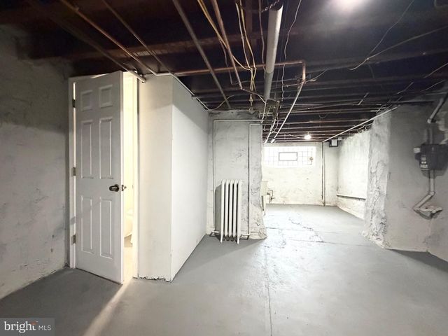 5622 N 11TH ST, Philadelphia, PA 19141