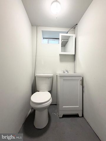 5622 N 11TH ST, Philadelphia, PA 19141