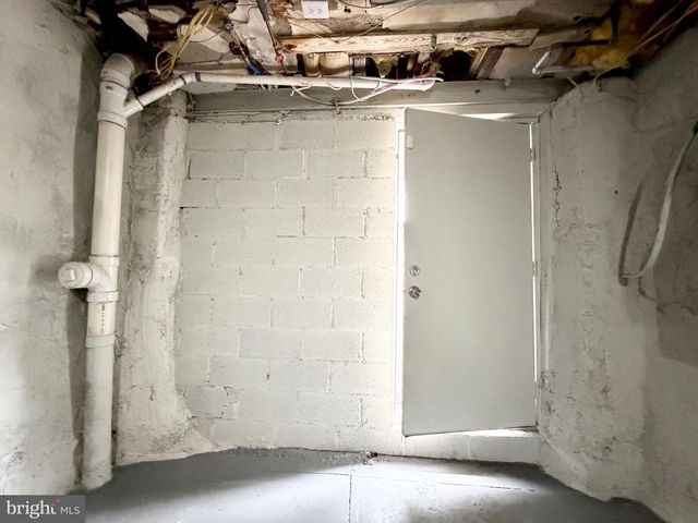 5622 N 11TH ST, Philadelphia, PA 19141