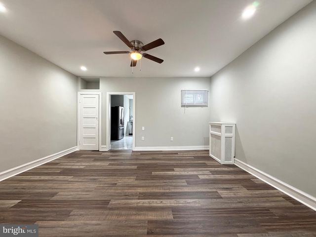 5622 N 11TH ST, Philadelphia, PA 19141