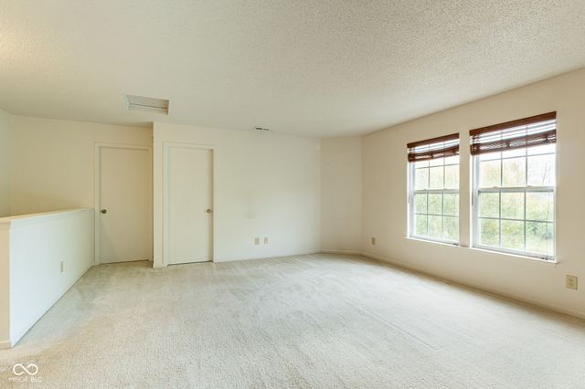 2114 Southernwood Lane, Indianapolis, IN 46231